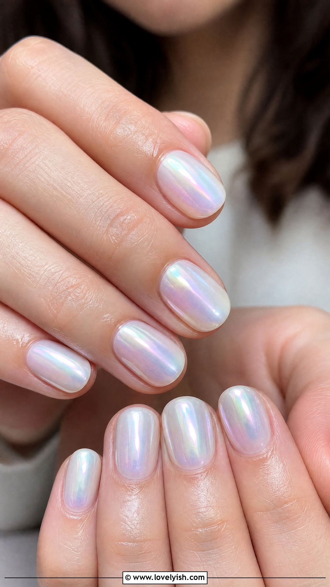Iridescent Pearl Round Nails - 50 round nails - 50 round nails
