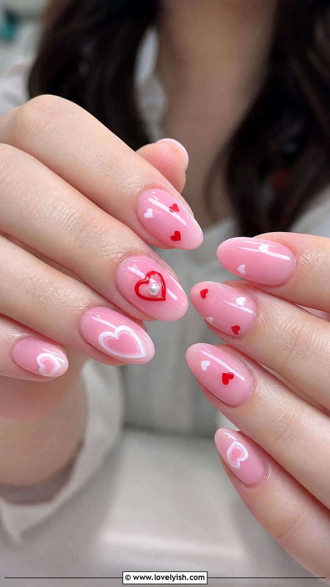 K Pop Bubble Gum Pink Heart Nails - 50 concert nails - 50 concert nails
