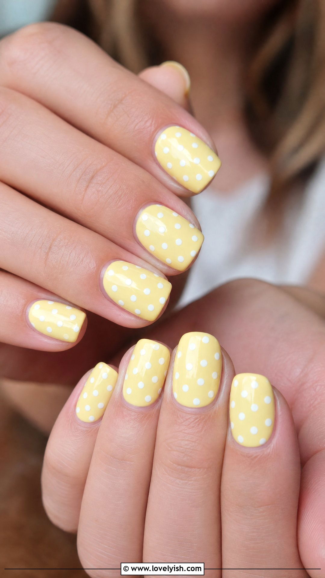 Lemon Yellow Polka Dot Nails - 50 cute nails - 50 cute nails