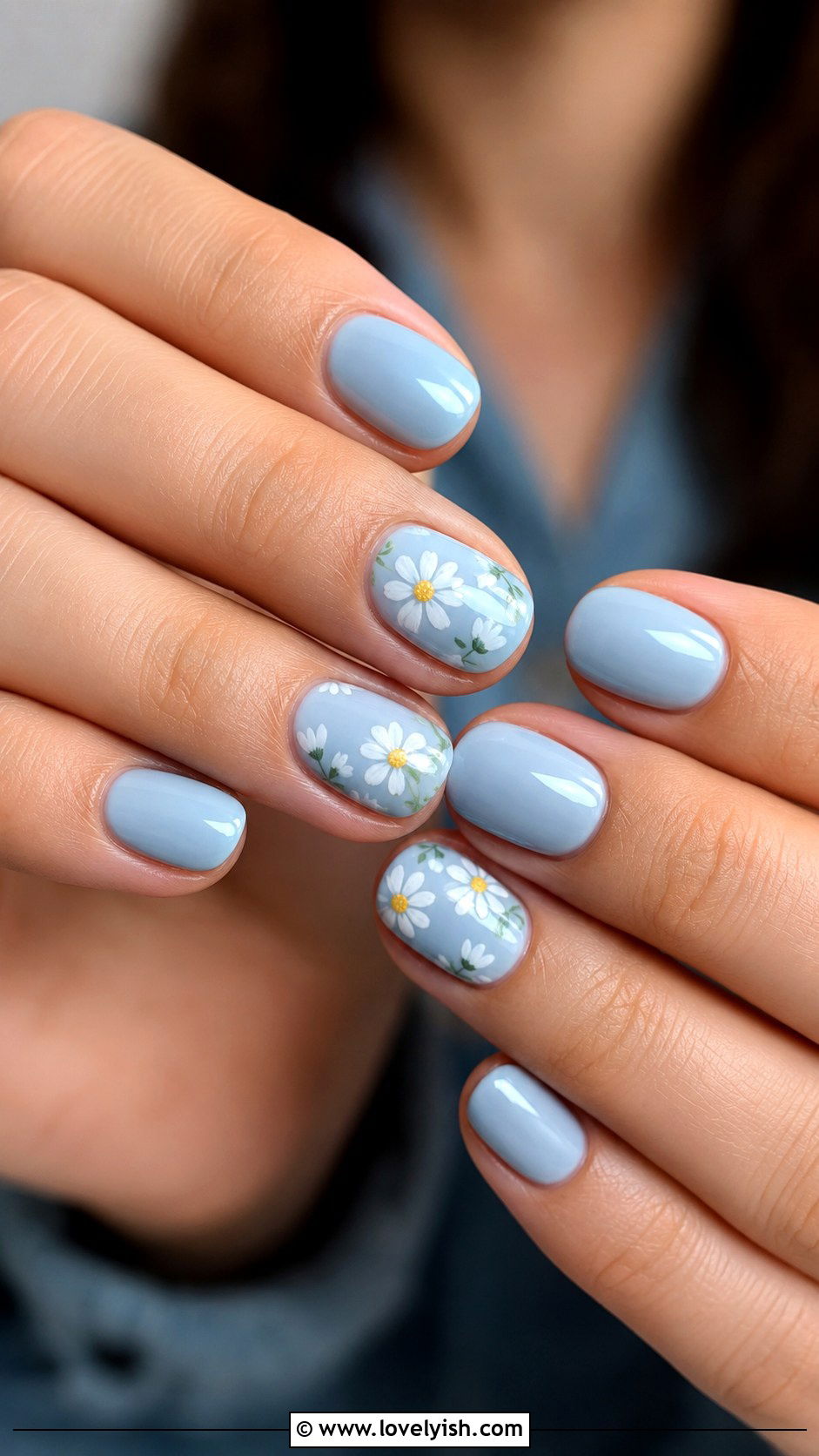 Light Blue Floral Nails - 38 blue nail designs - 38 blue nail designs