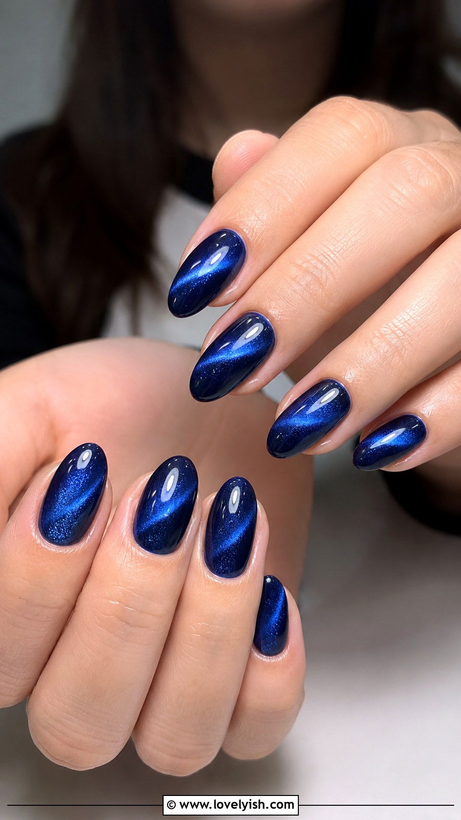 Magnetic Cat Eye Almond Nail Extensions - 48 nail extensions - 48 nail extensions