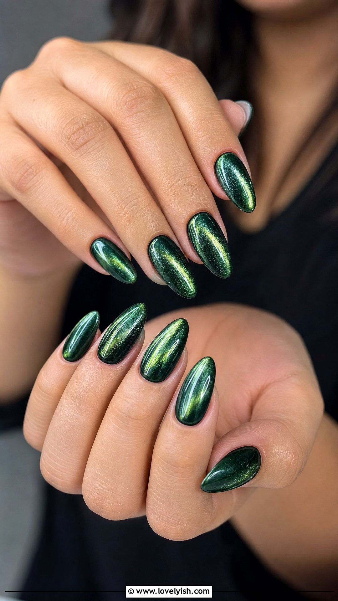 Magnetic Cat Eye Nails - 50 crazy nail designs - 50 crazy nail designs