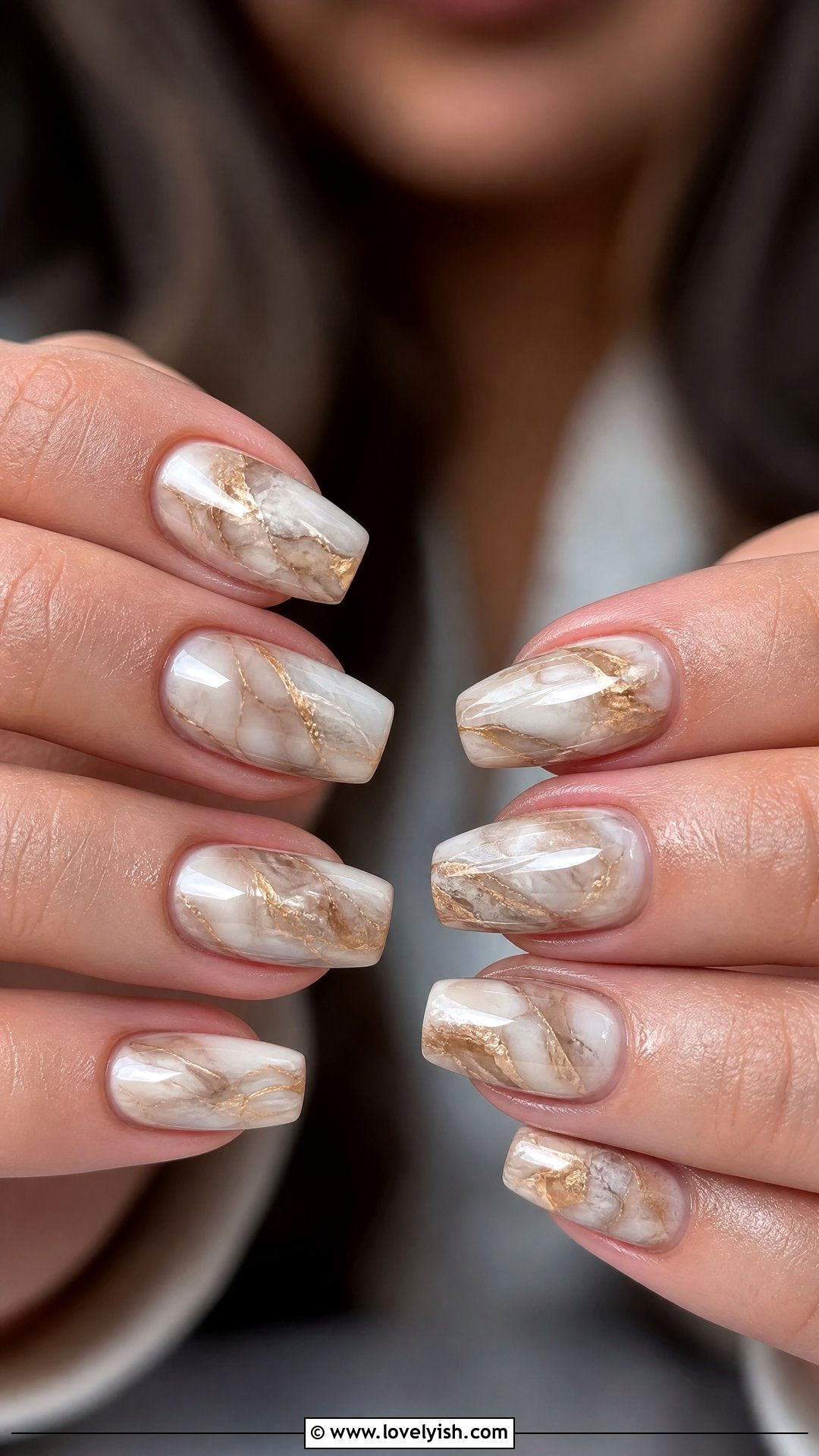 Marble Swirl Short Coffin Nails - 25 short coffin nails designs - 25 short coffin nails designs