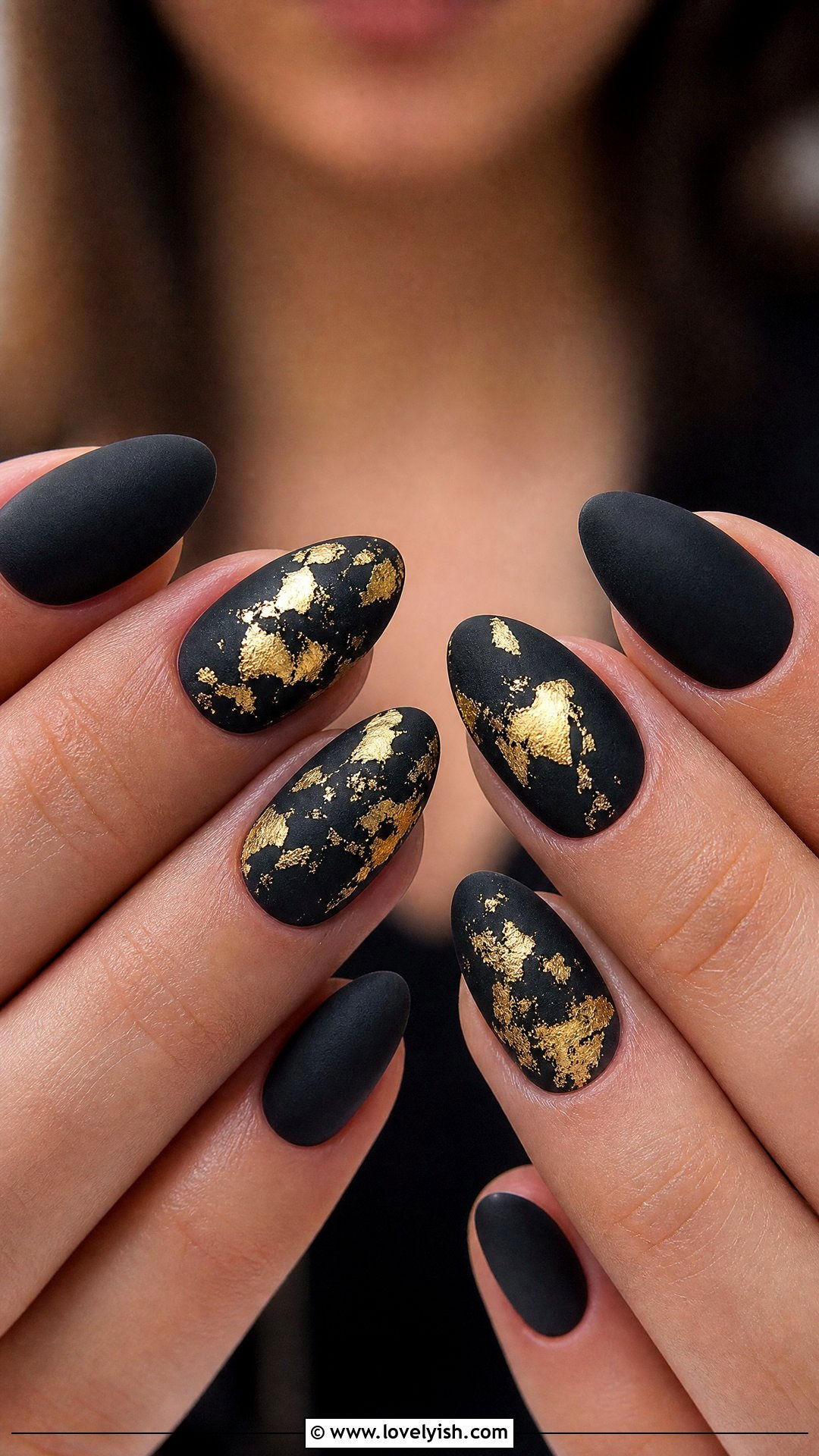 Matte Black With Gold Leaf Detail - 50 matte black nails - 50 matte black nails