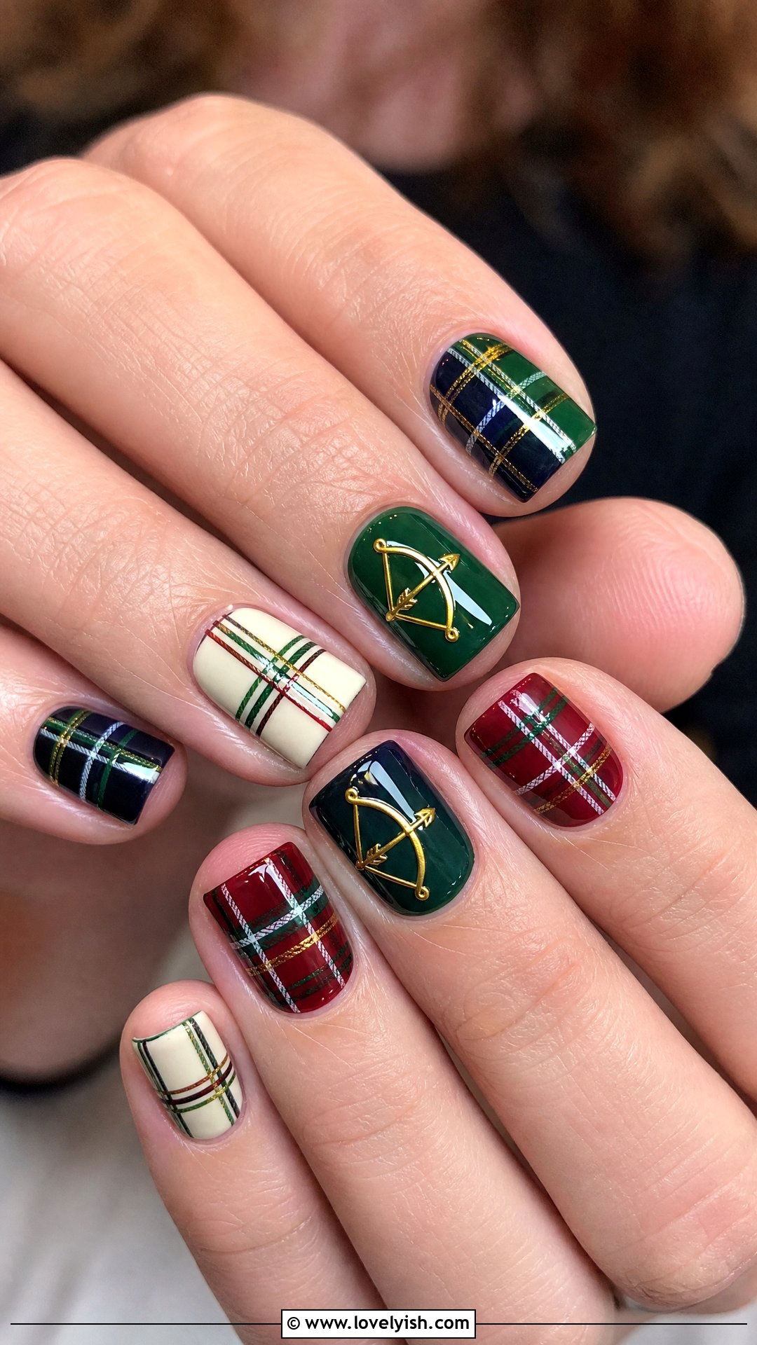 Merida Brave Tartan Nails - 50 disney nail designs - 50 disney nail designs