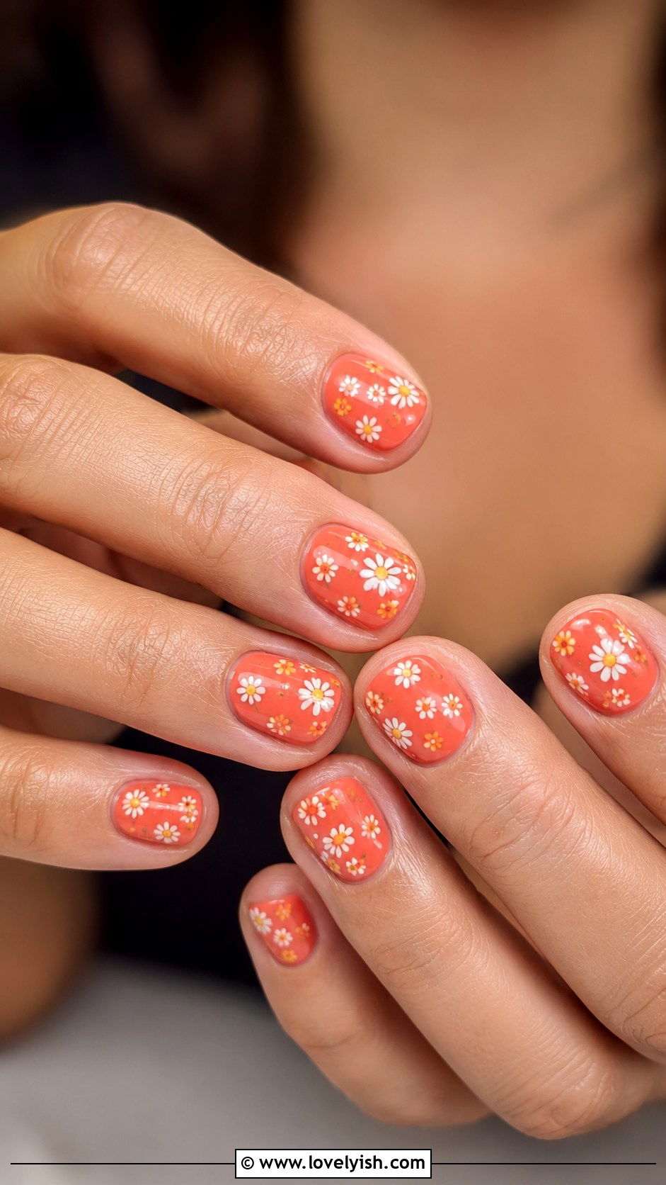 Micro Floral Art Nails on Short Nails - 25 trendy nail designs - 25 trendy nail designs