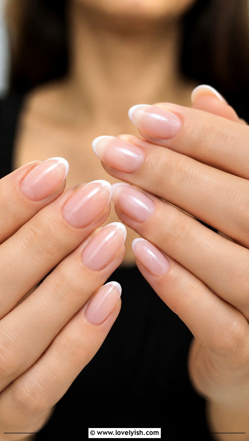 Micro French Tip Nails - 25 minimalist nail ideas - 25 minimalist nail ideas