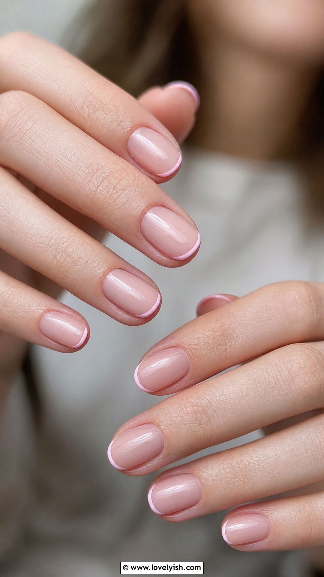 Micro French Tip Nails in Soft Pink - 42 minimalist nail art - 42 minimalist nail art
