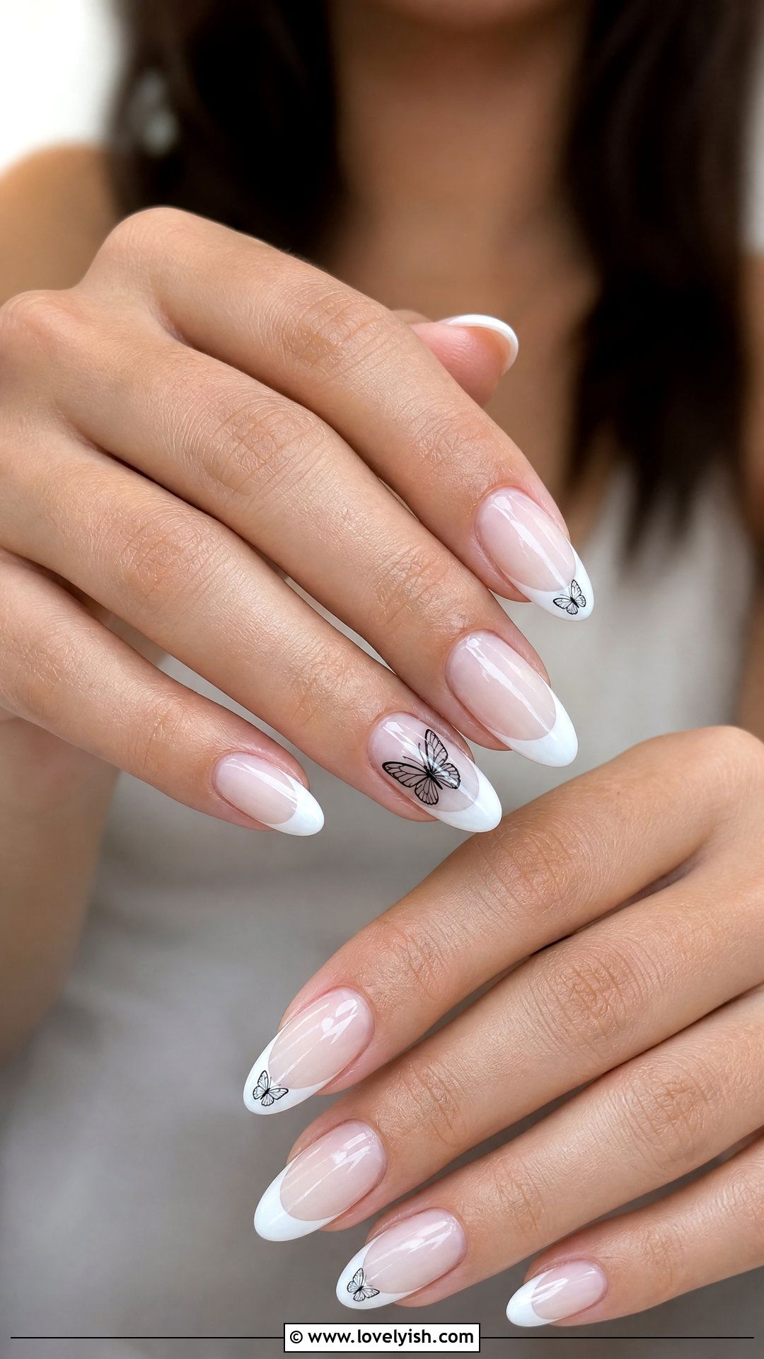 25 Pretty Butterfly Nail Design Ideas to Try This Year