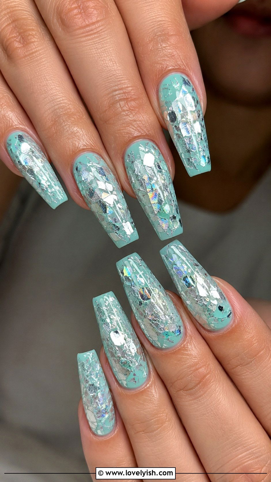 Mint Foil Shatter Nails - 50 modern mint nail art ideas - 50 modern mint nail art ideas