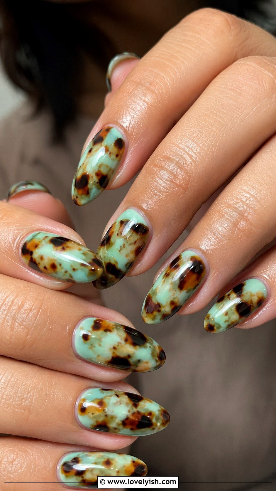 Mint Snake Print Nails - 50 modern mint nail art ideas - 50 modern mint nail art ideas