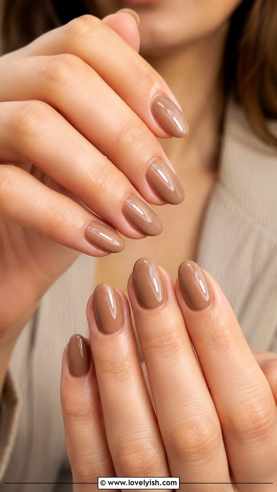 Mocha Cream Glossy Nails - 50 luxury nails - 50 luxury nails