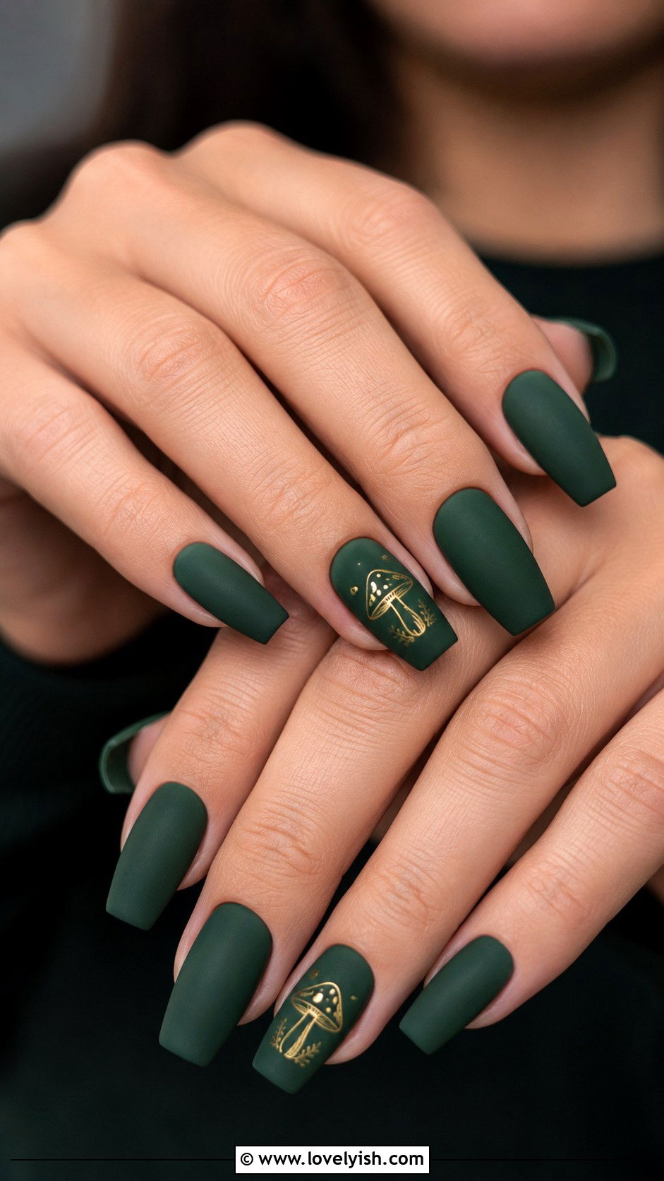 Moody Forest Green Matte Nails - 50 tumblr nail designs - 50 tumblr nail designs
