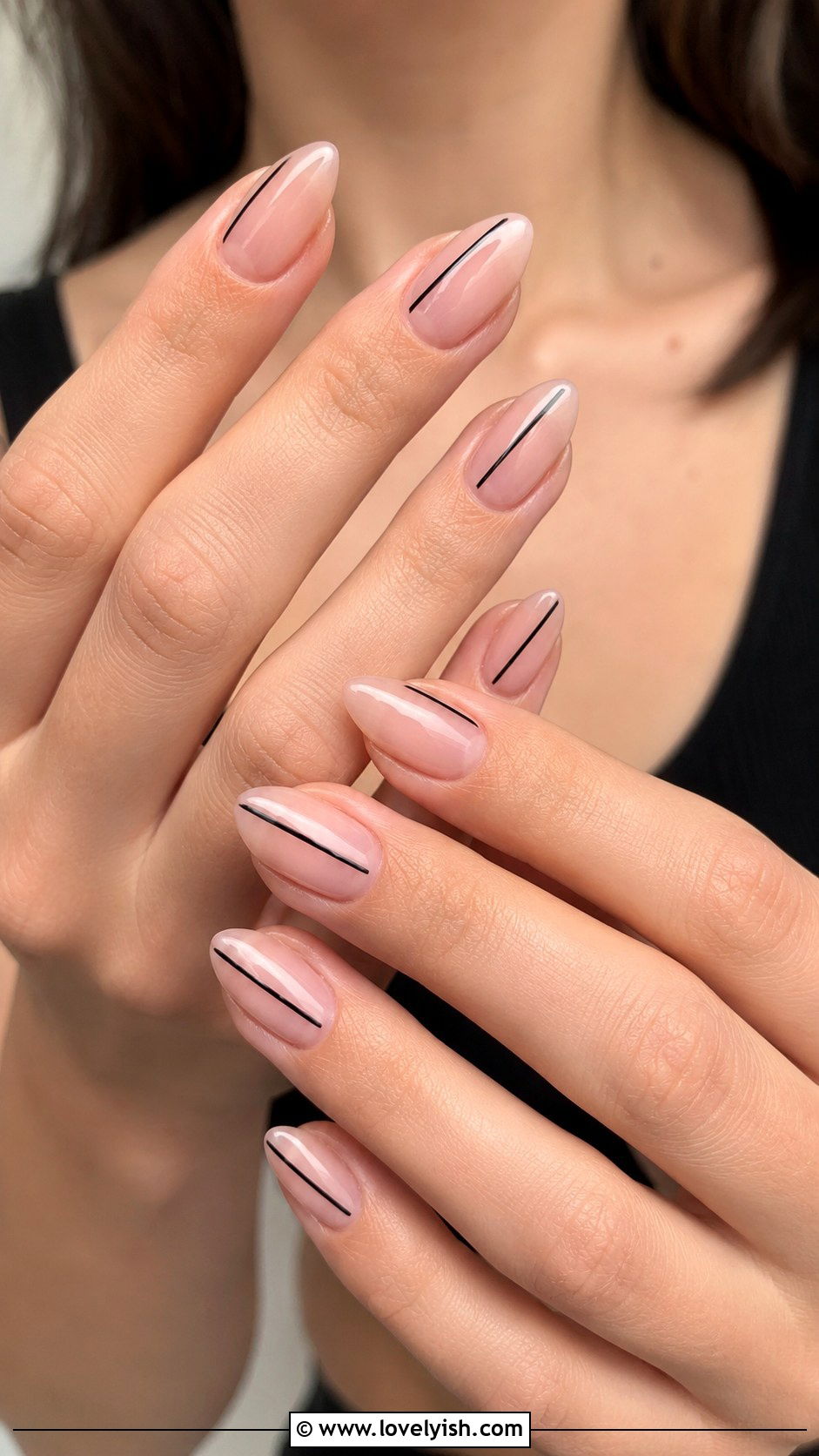 Negative Space Line Nails - 50 quick nail designs - 50 quick nail designs