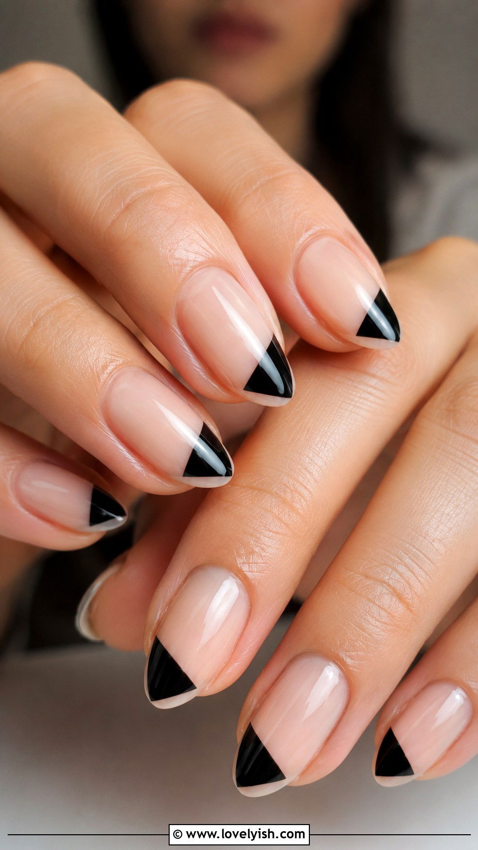 Negative Space Triangle Nails - 25 geometric nail designs - 25 geometric nail designs