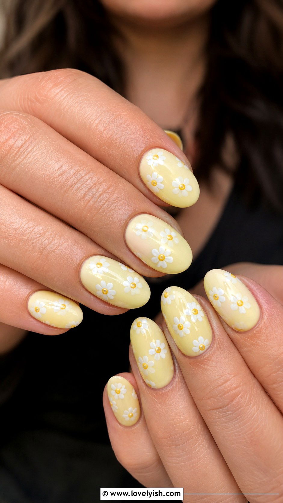 Neon Green Stiletto Acrylic Nails - 33 acrylic nail ideas - 33 acrylic nail ideas