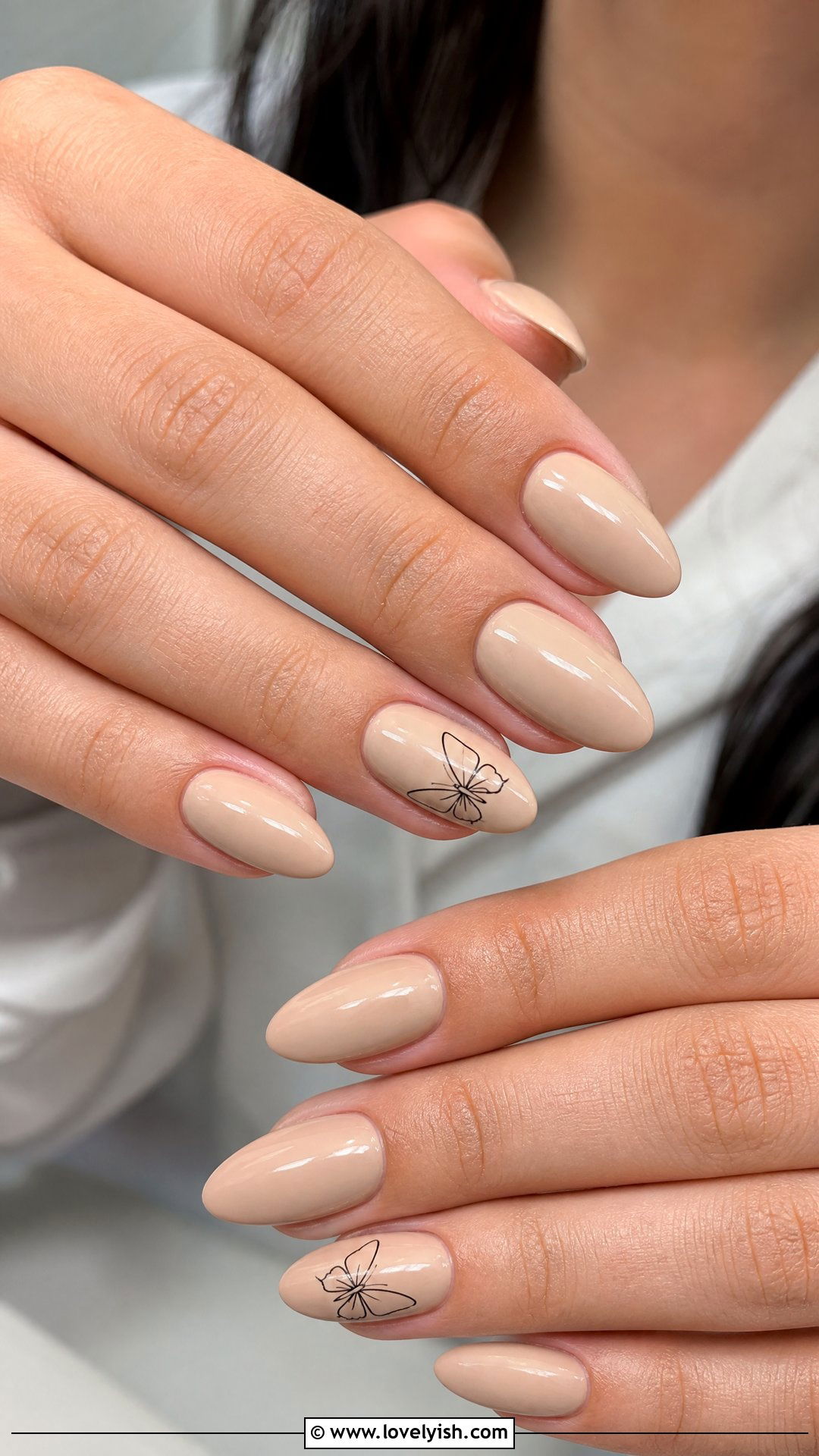 Nude Beige Minimalist Butterfly Nails - 25 butterfly nail design ideas - 25 butterfly nail design ideas