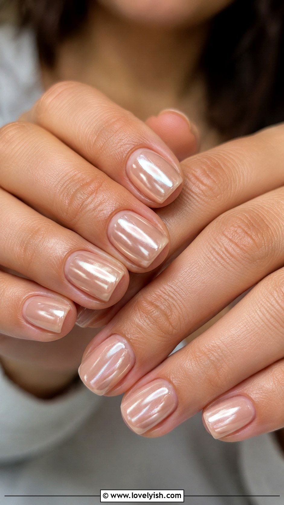 Nude Chrome Glazed Donut Nails - 25 minimalist nail ideas - 25 minimalist nail ideas
