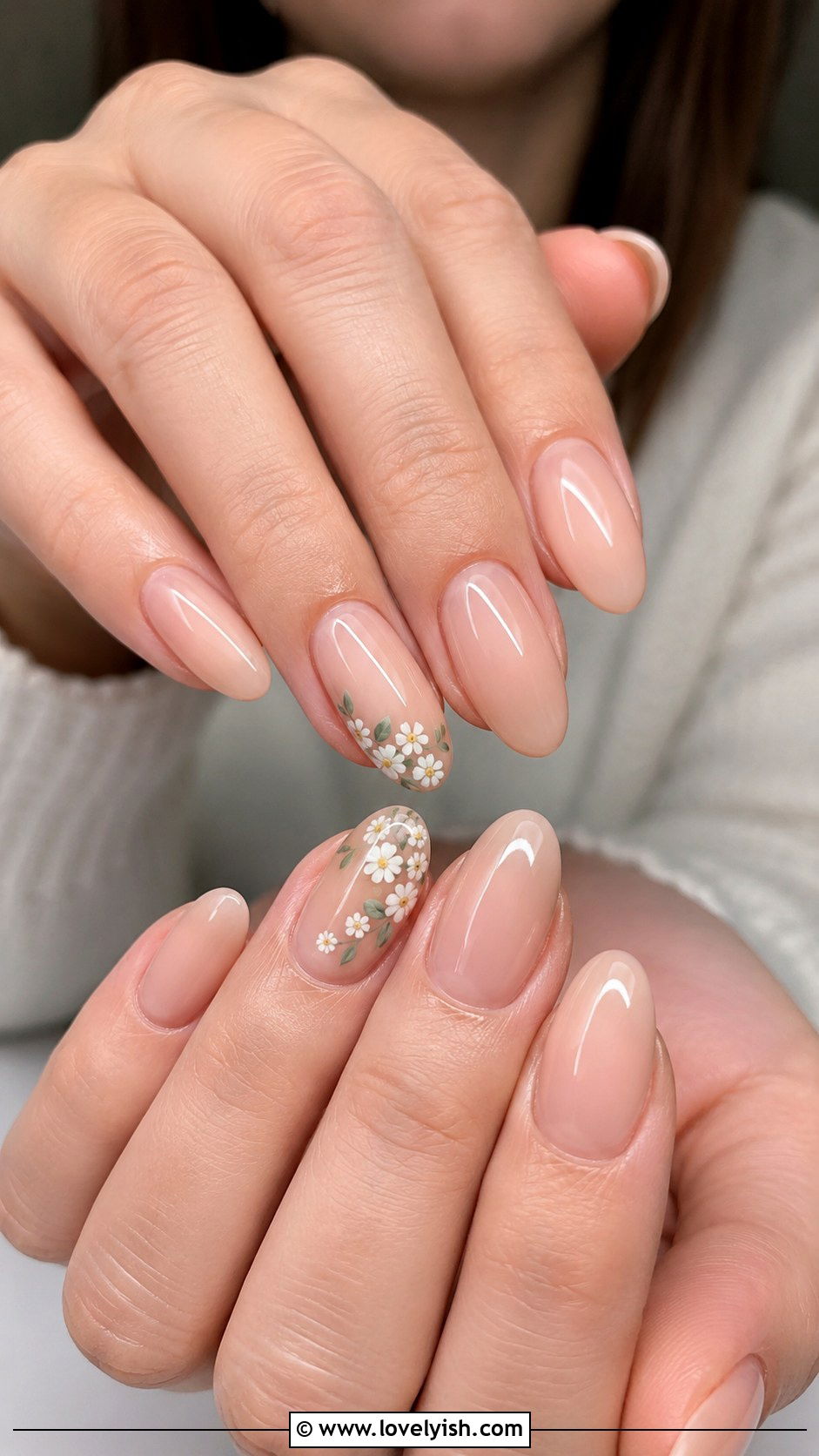 Nude Floral Accent Nails - 40 nail design template - 40 nail design template