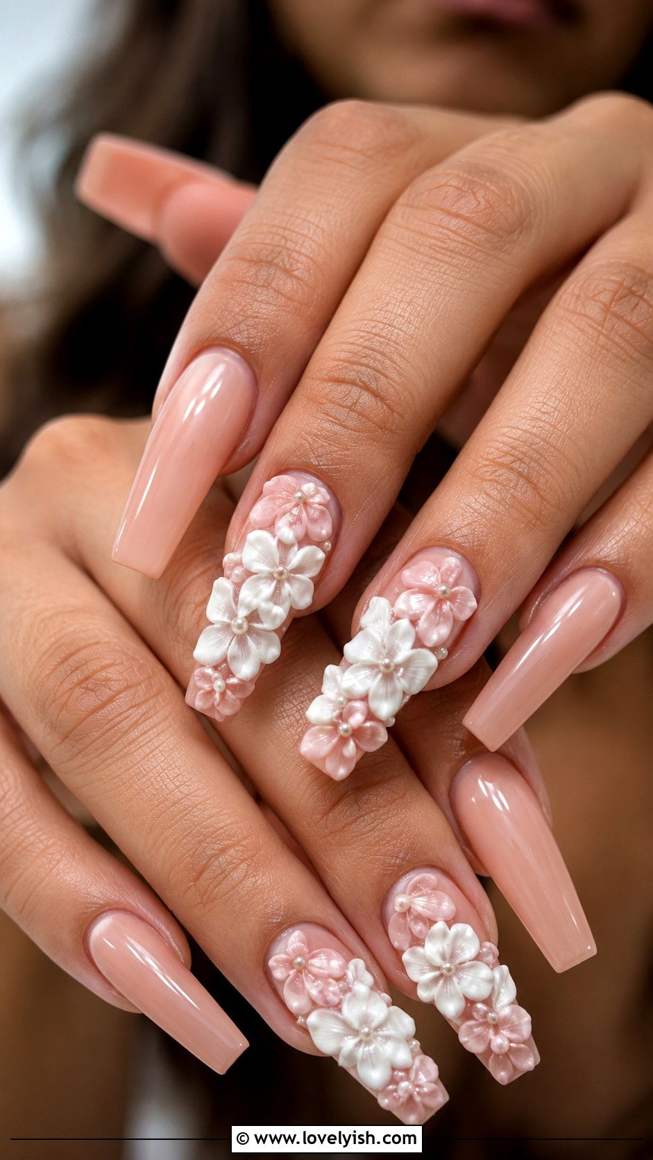 Nude Nails With Abstract Lines - 50 nude nails - 50 nude nails