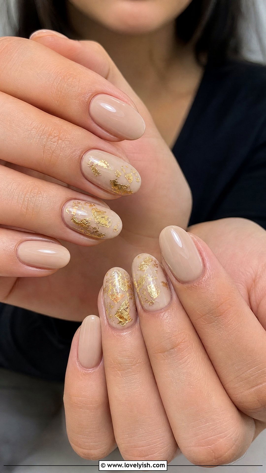 Nude Nails With Gold Foil - 50 nude nails - 50 nude nails