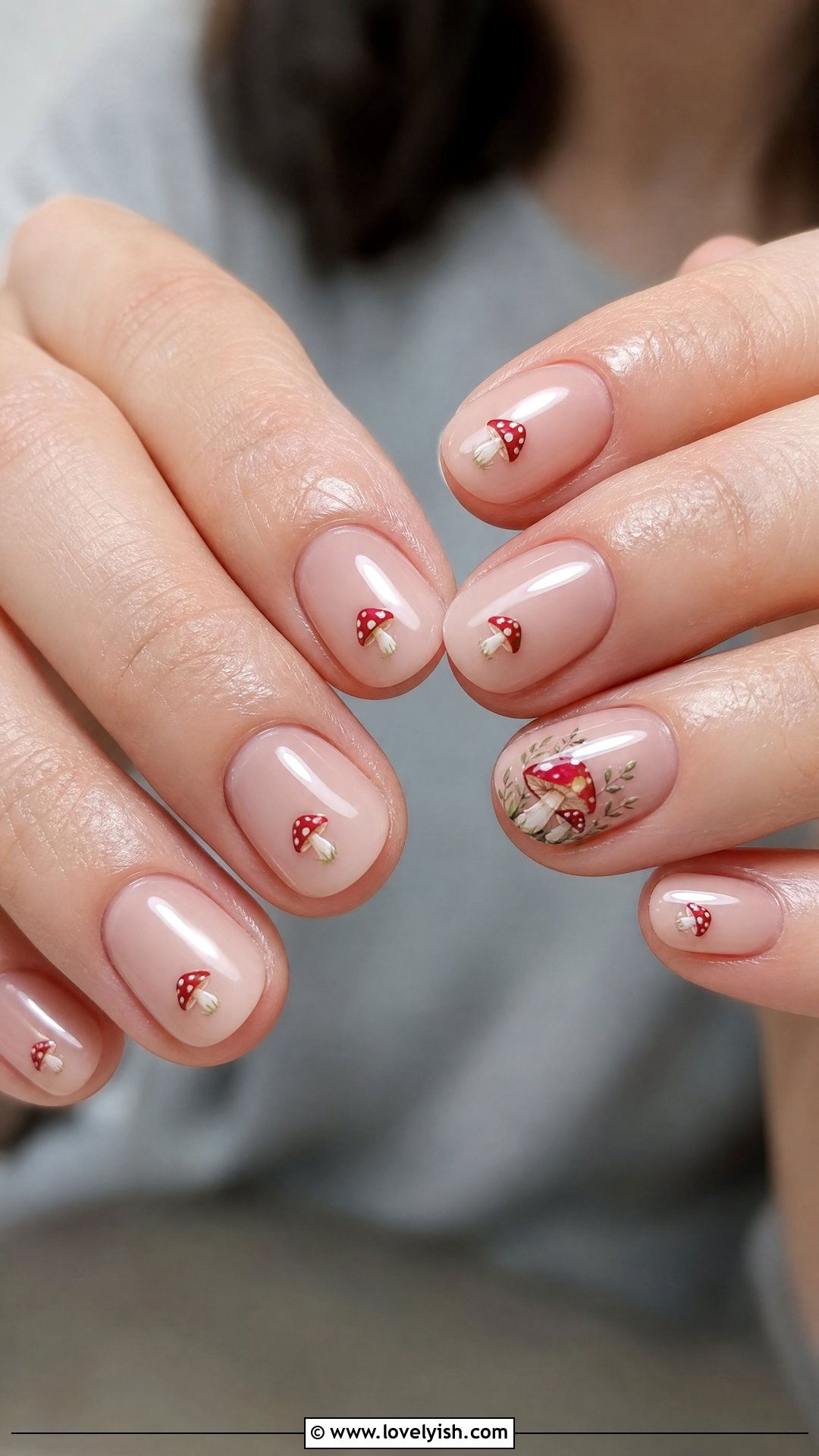 Nude Nails With Mini Mushrooms - 50 dainty nails - 50 dainty nails