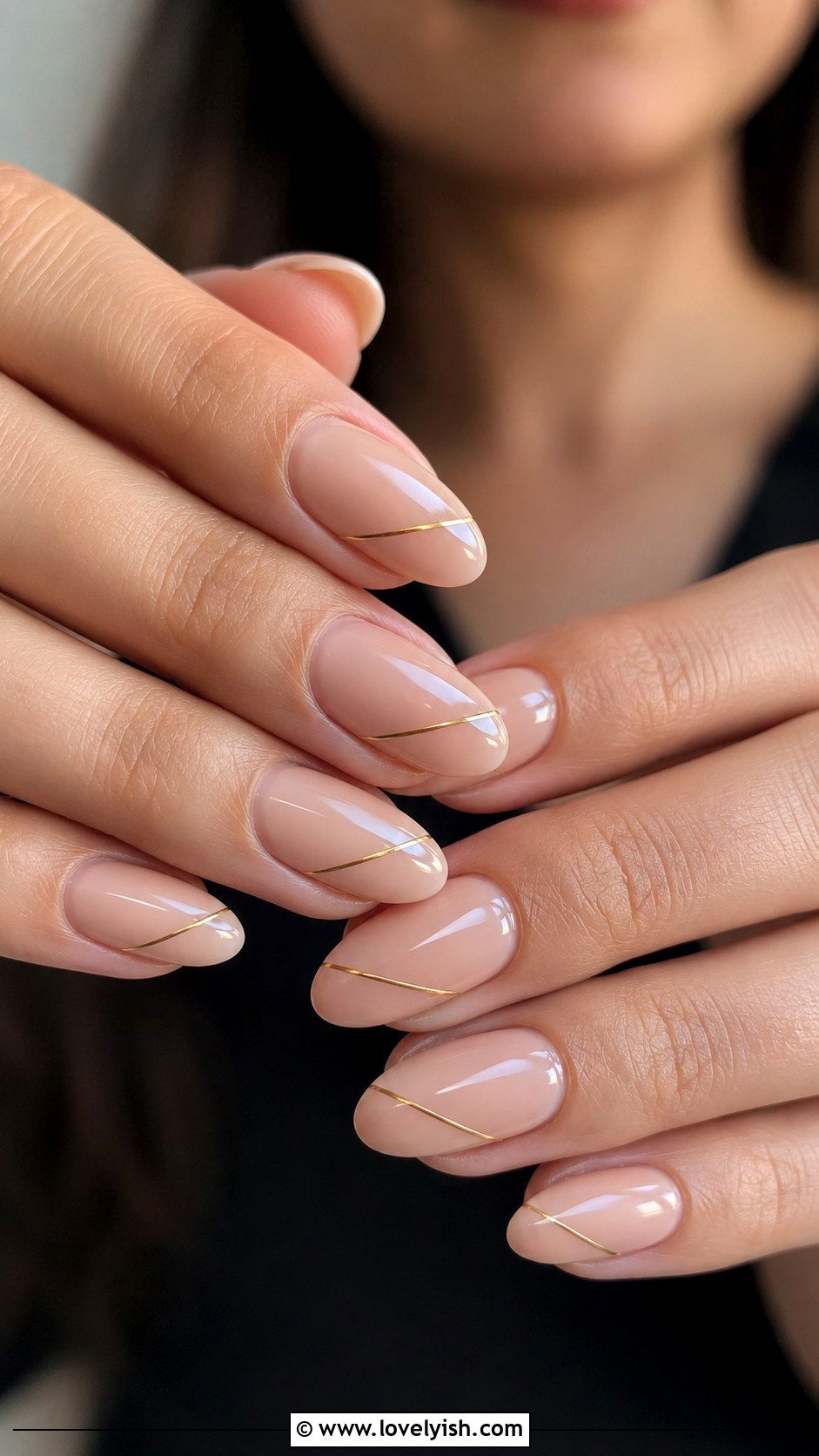 Nude Nails With Single Thin Stripe - 50 neutral nails - 50 neutral nails