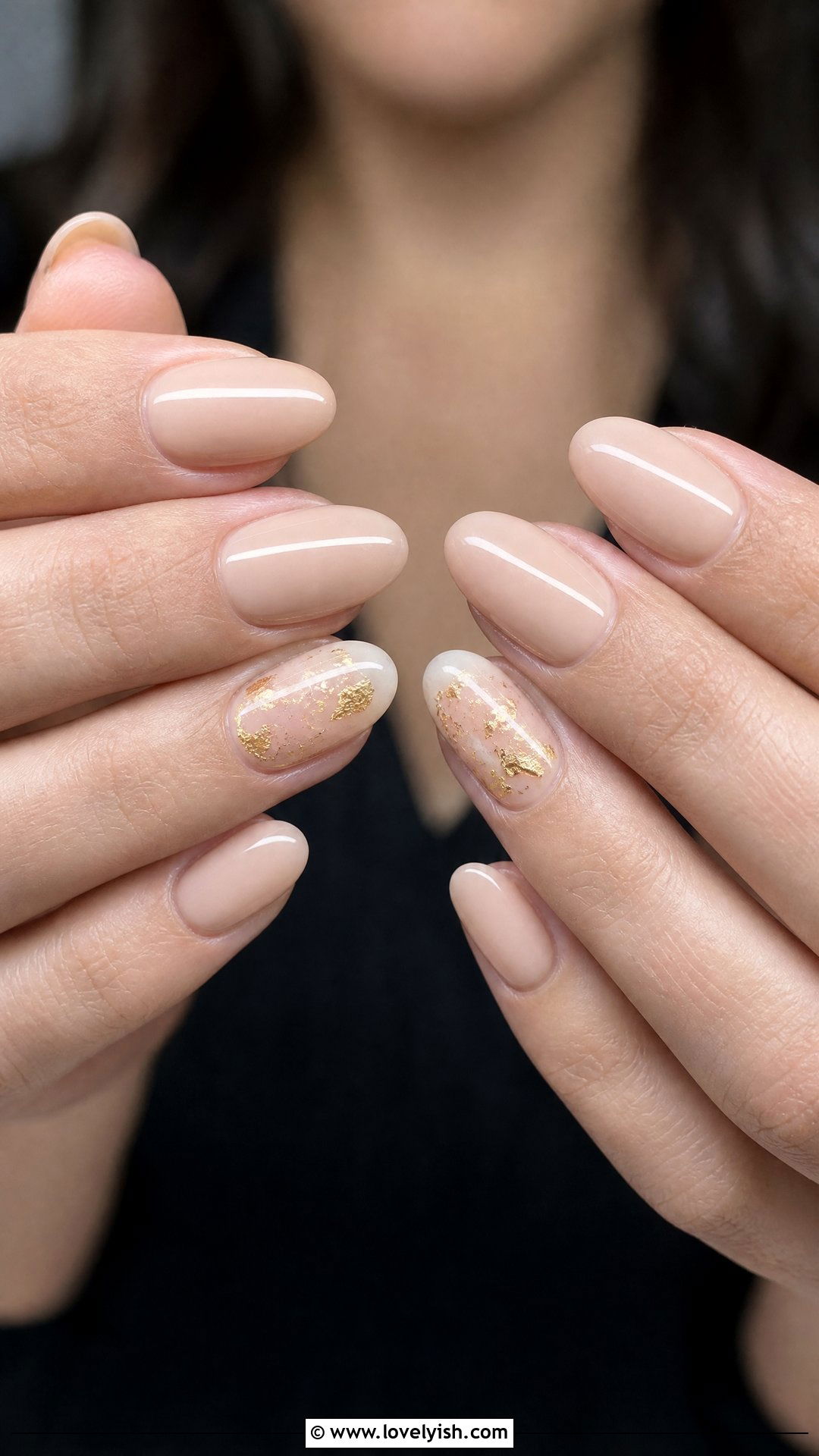Nude Nails with Gold Foil Accents - 38 simple nail art designs - 38 simple nail art designs