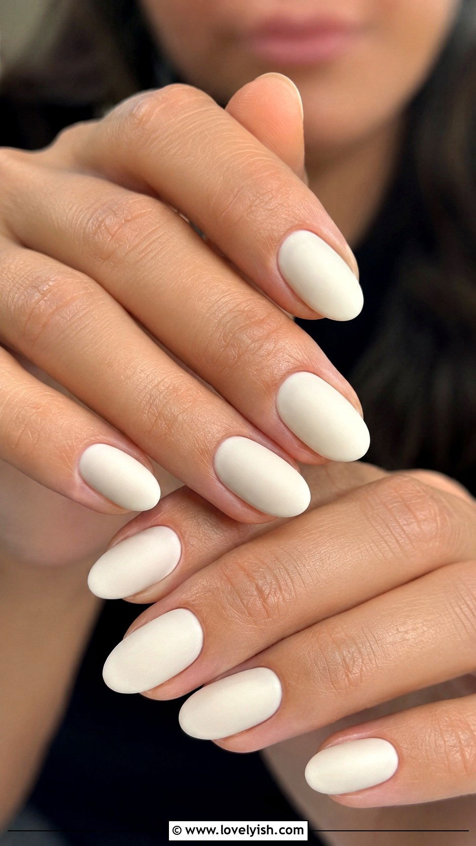 Off White Matte Minimalist Nails - 42 minimalist nail art - 42 minimalist nail art
