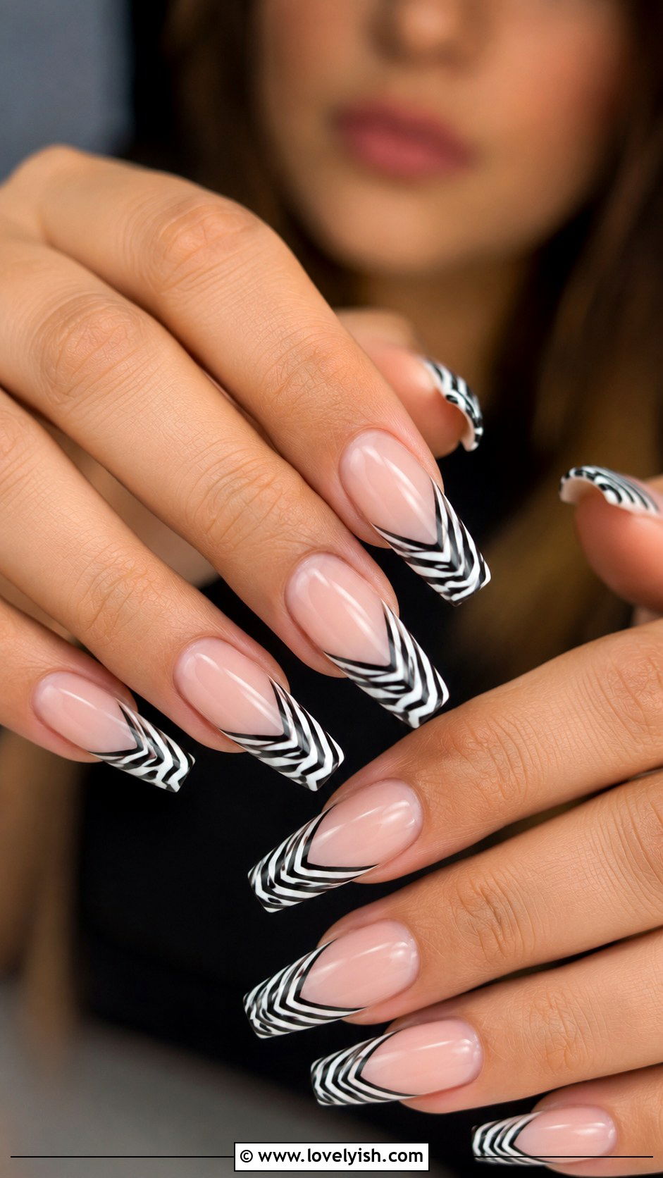 Optical Illusion French Tip Nails - 45 nail tips - 45 nail tips