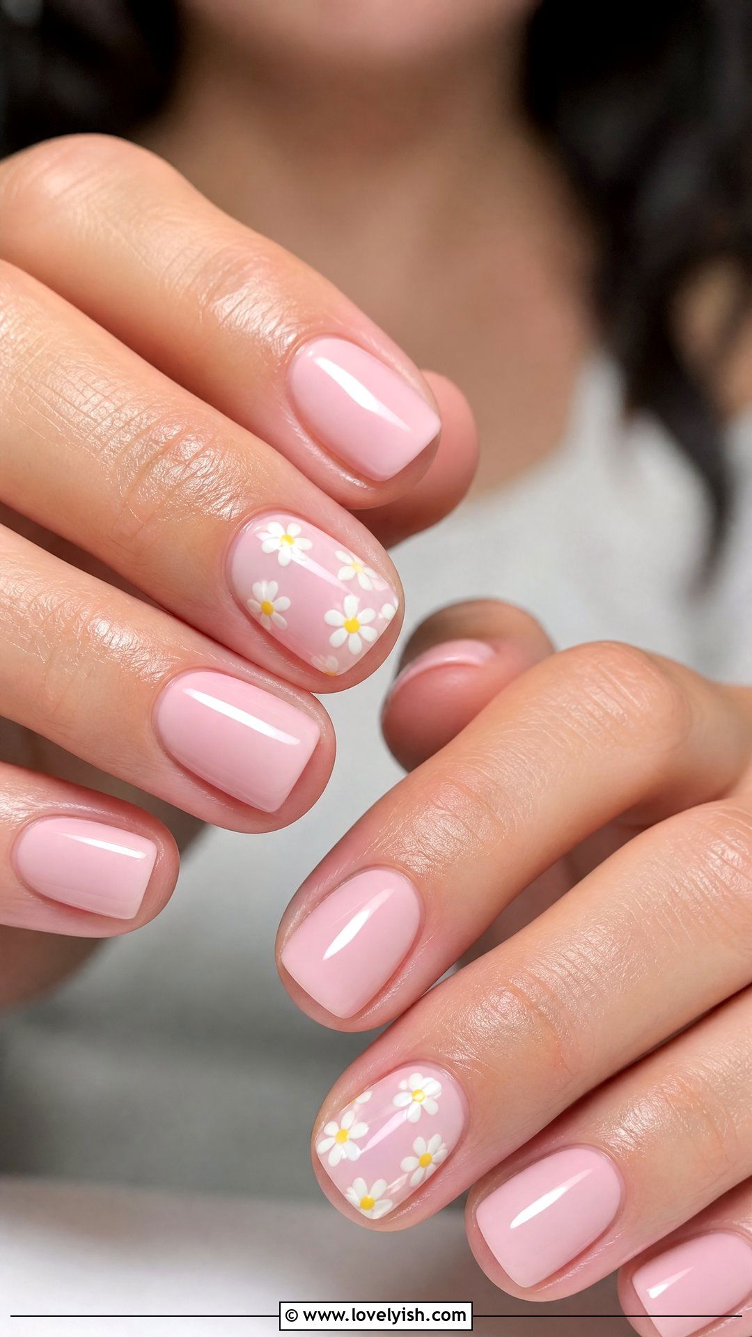 Pastel Pink Daisy Short Square Nails - 50 short square nails - 50 short square nails