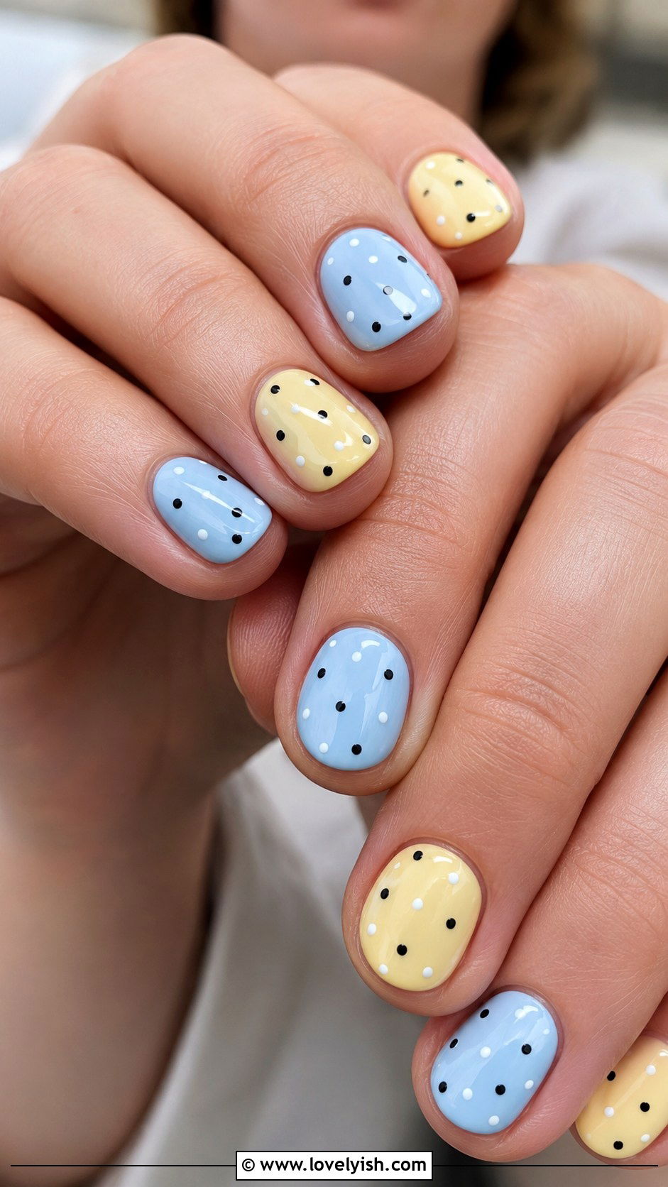 Pastel Polka Dot Short Nails - 25 short nails design ideas - 25 short nails design ideas