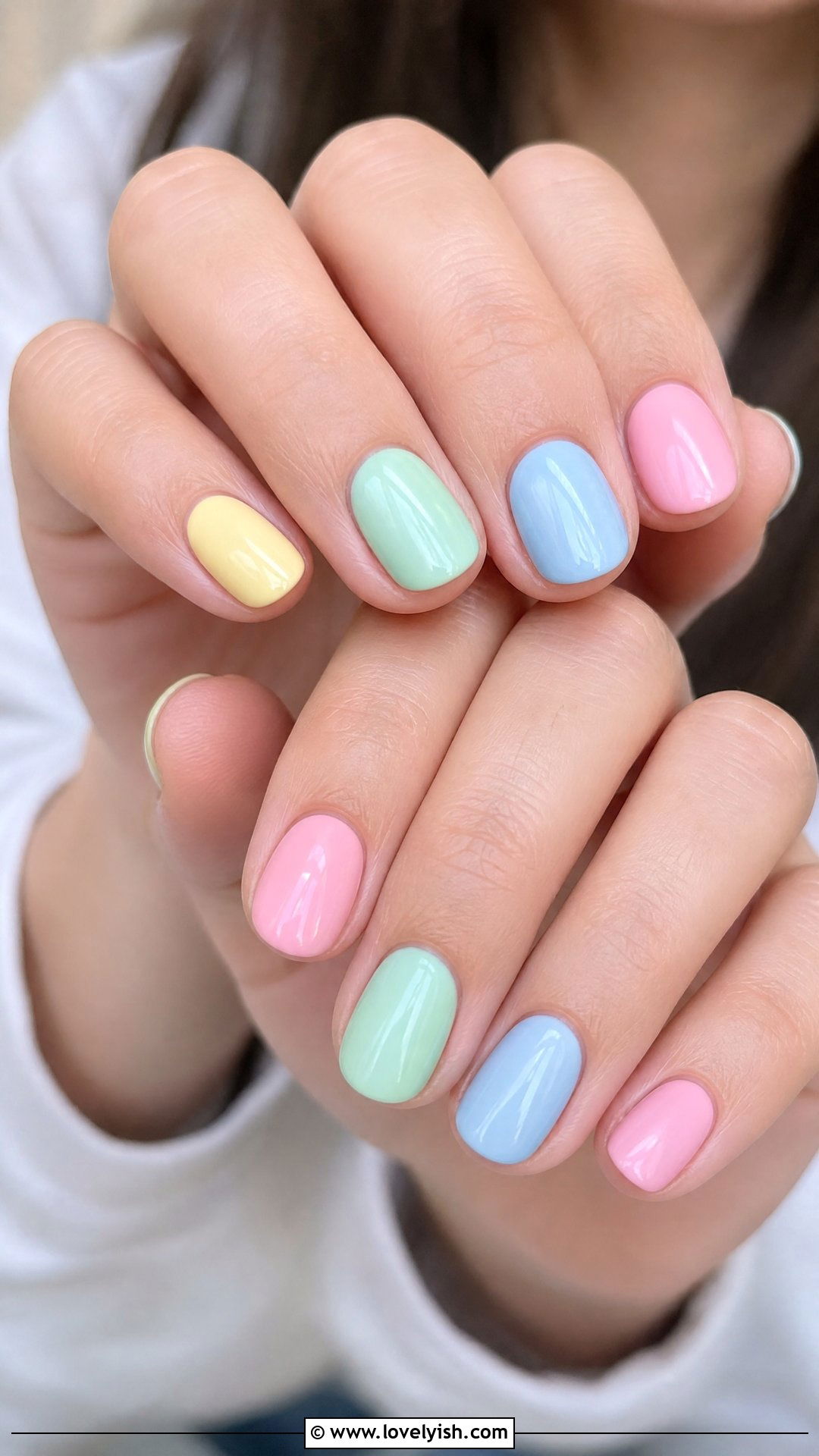 Pastel Rainbow Birthday Nails - 25 birthday nail ideas - 25 birthday nail ideas