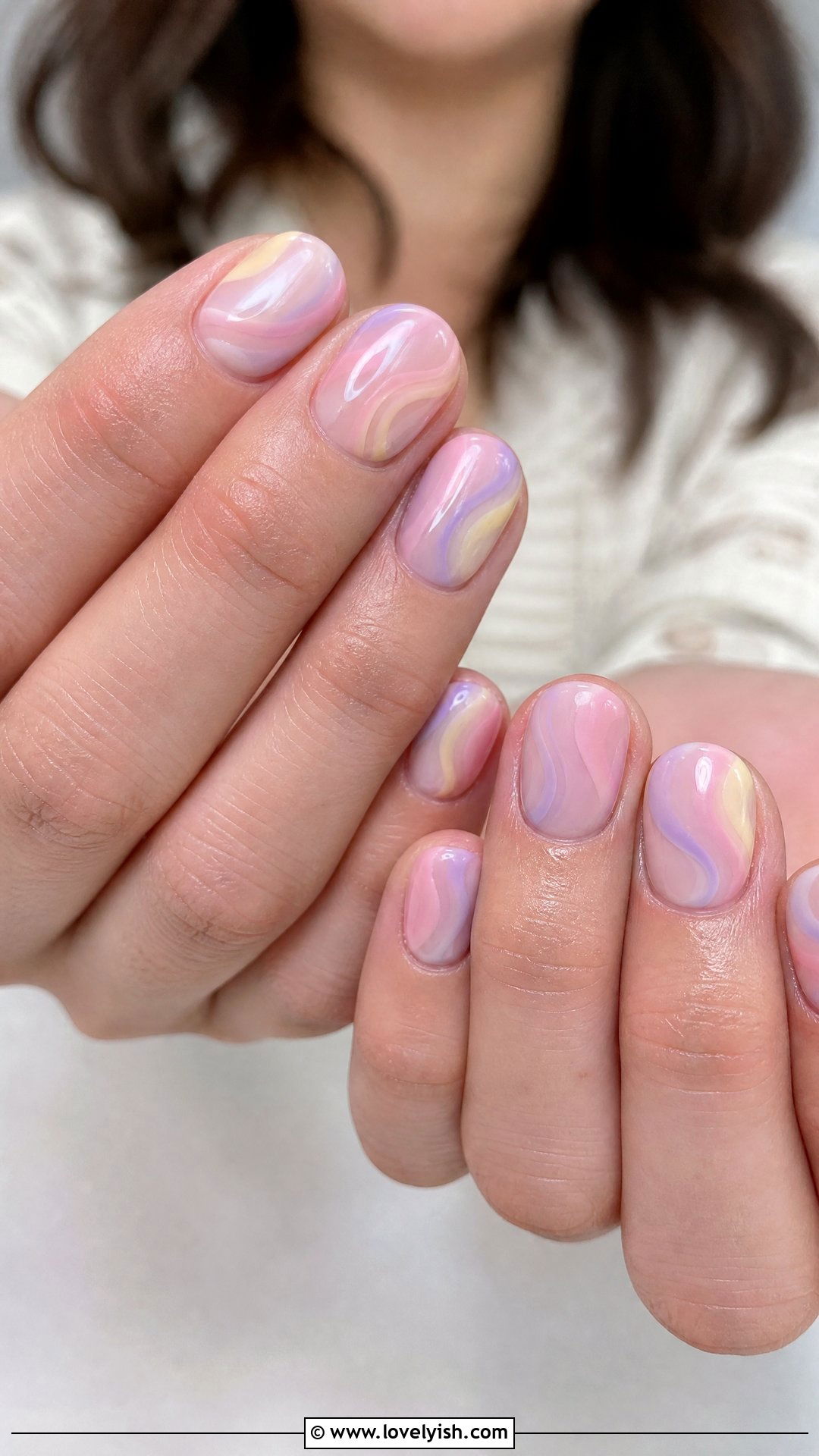 Pastel Swirl Nails in Pink and Lilac - 25 abstract nail designs - 25 abstract nail designs