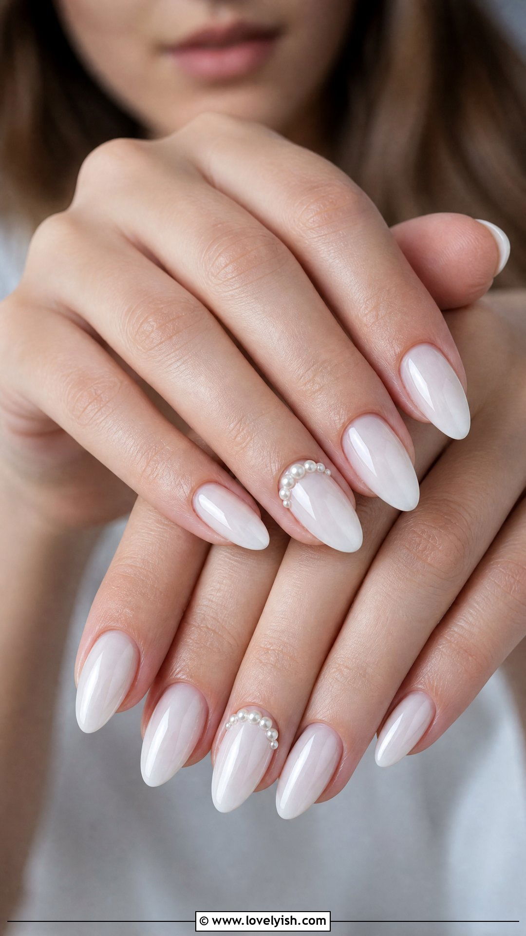 Pearl Accent Almond Nails - 25 almond nail designs - 25 almond nail designs