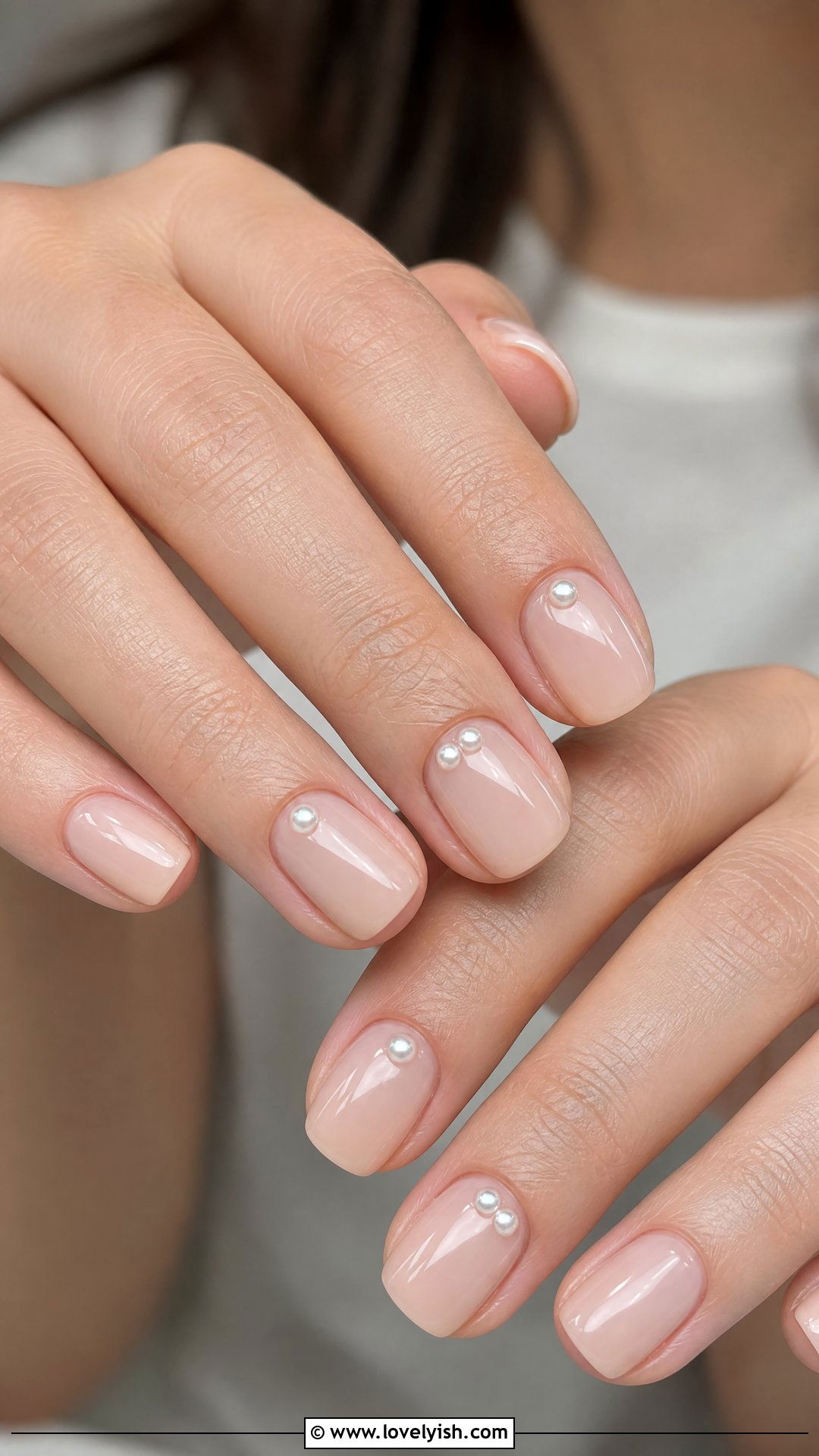 Pearl Accent Nails - 50 simple short nail designs - 50 simple short nail designs