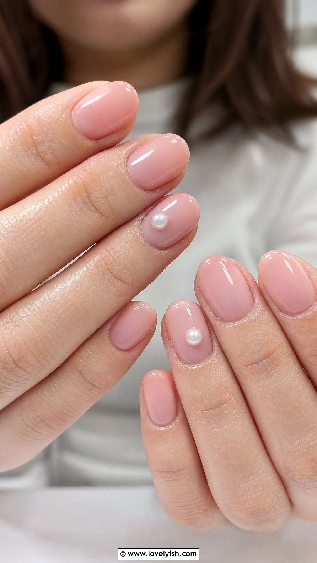 Pearl Accent Short Oval Nails - 50 short oval nails - 50 short oval nails