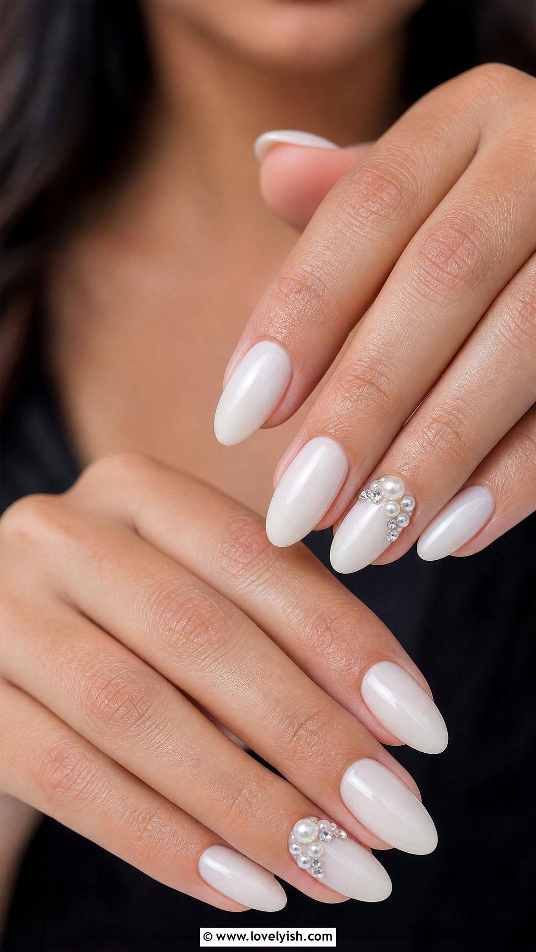 Pearl And Diamond Bridal Nails - 30 nail designs with diamonds - 30 nail designs with diamonds