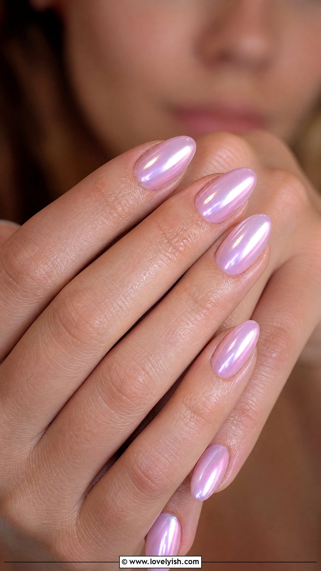Pearl Chrome Almond Nails - 50 almond nails - 50 almond nails