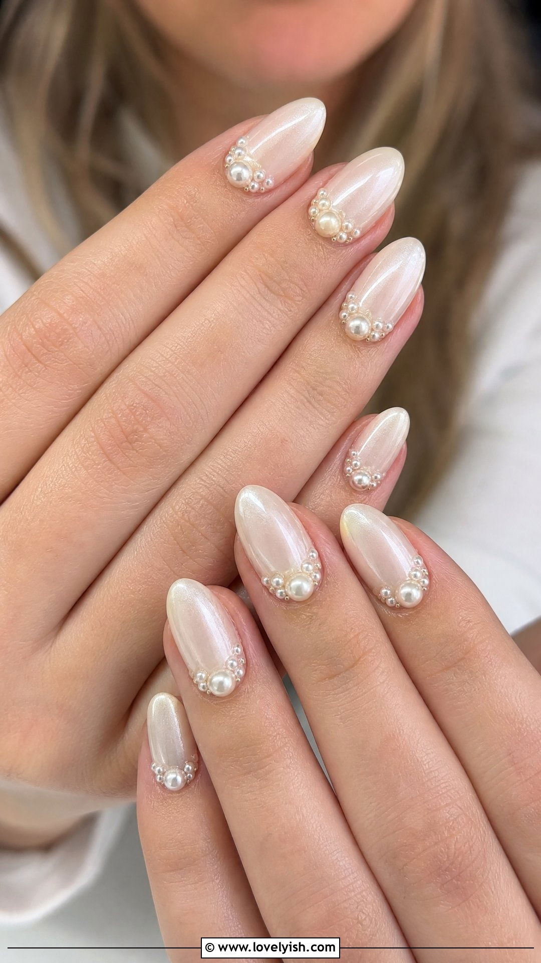 Pearl Drop Coastal Nails - 25 beach nail ideas - 25 beach nail ideas