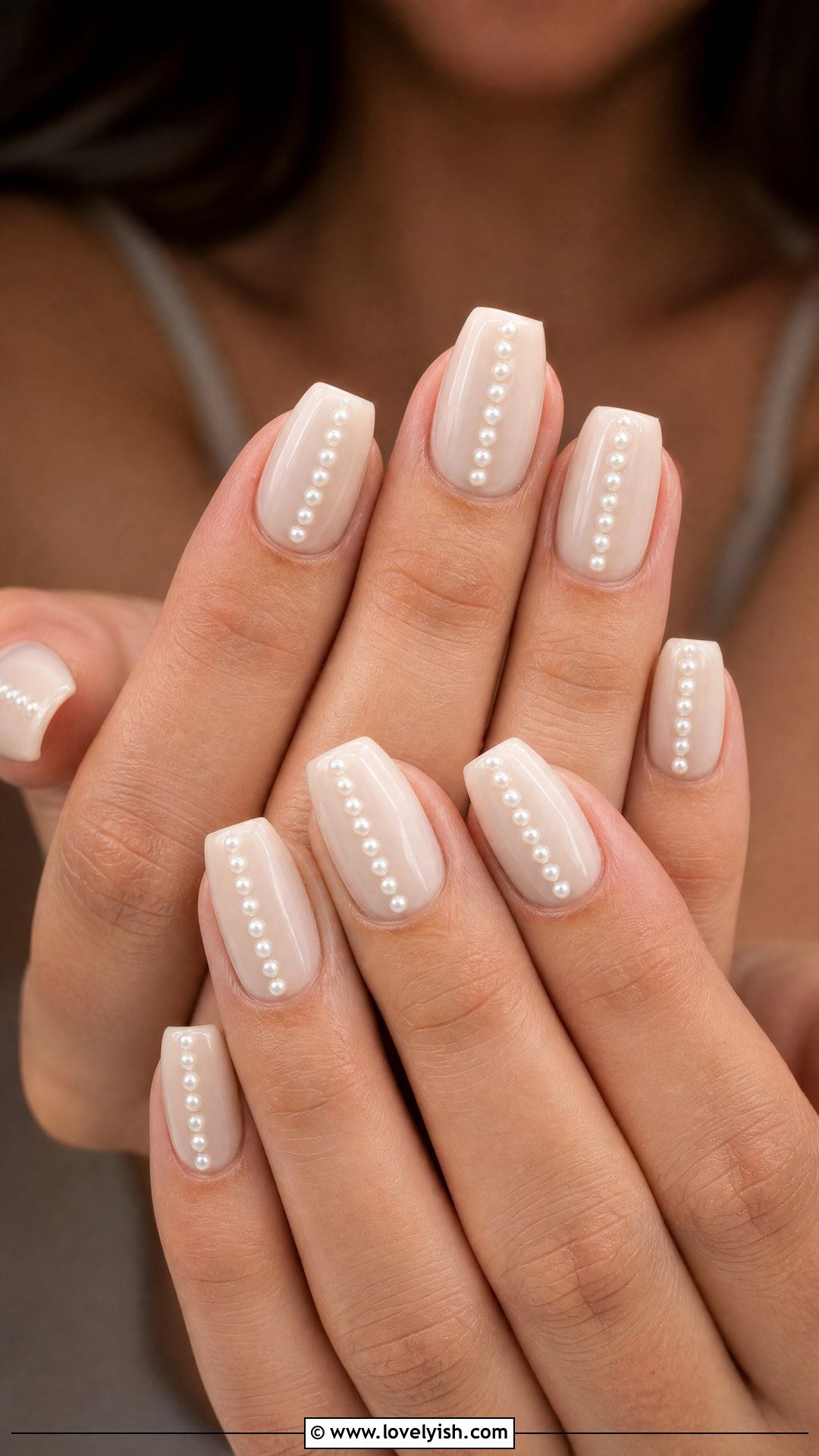Pearl Vertical Stripe Nails - 50 pearl nails - 50 pearl nails