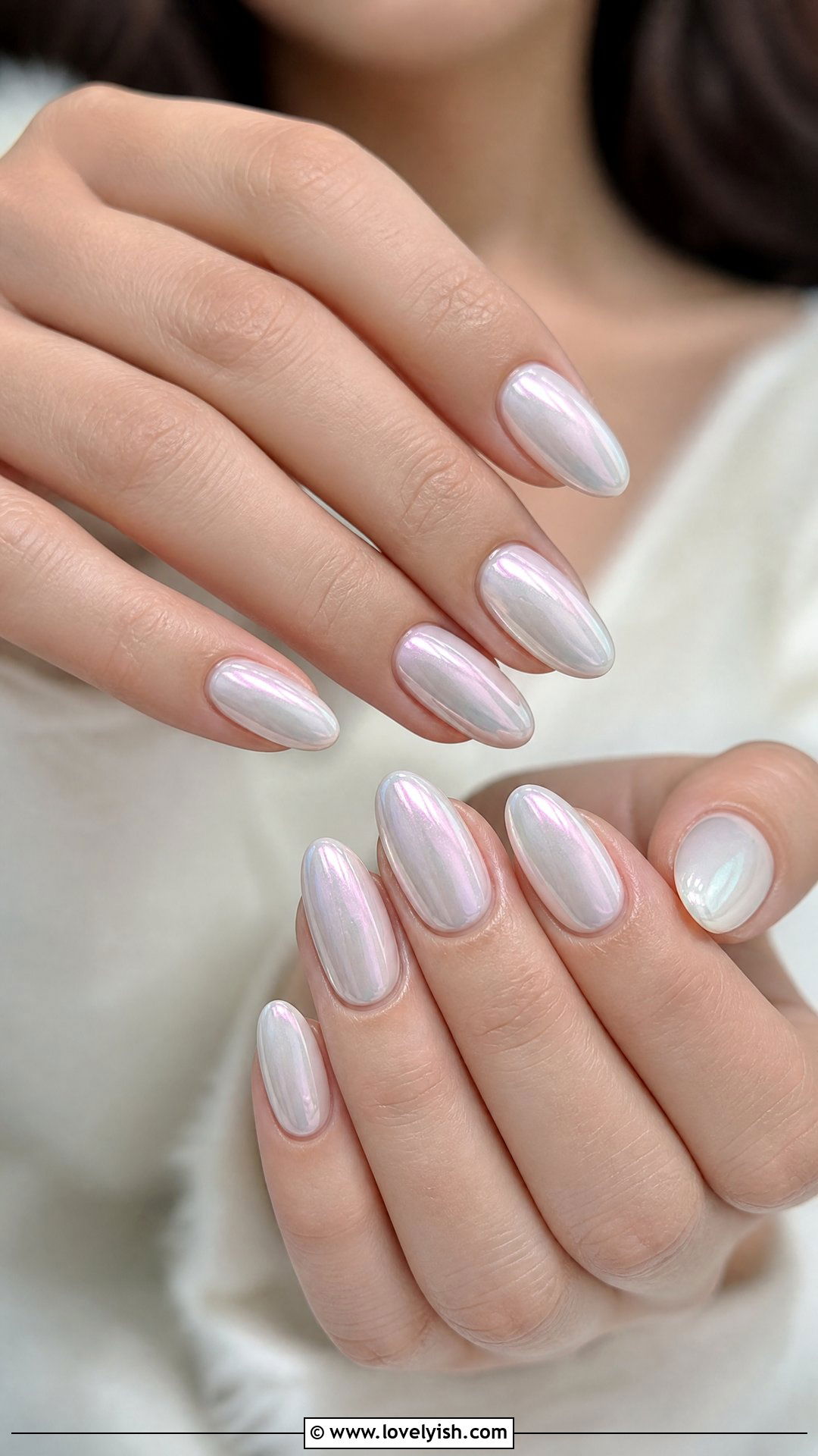Pearl White Holiday Nails - 25 christmas nail designs - 25 christmas nail designs