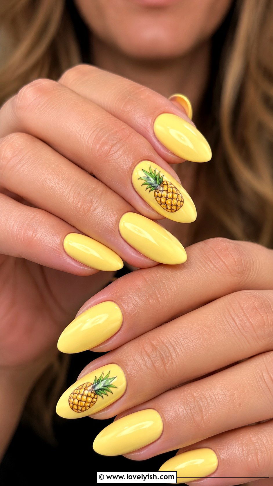 Pineapple Print Nails - 38 beach nail designs - 38 beach nail designs