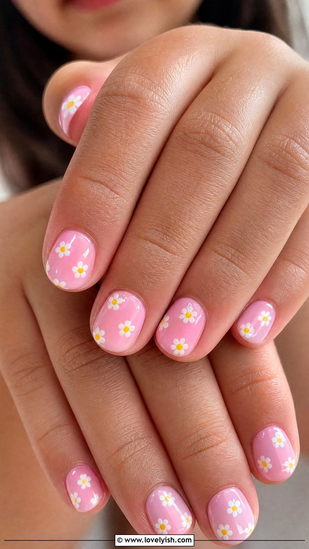 Pink Daisy Nails - 32 nail designs for kids - 32 nail designs for kids