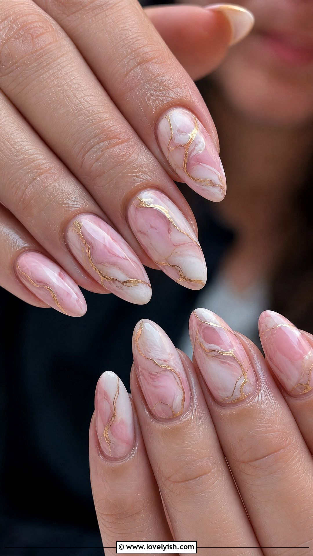 Pink Marble with Gold Veins - 50 classy pink nails - 50 classy pink nails