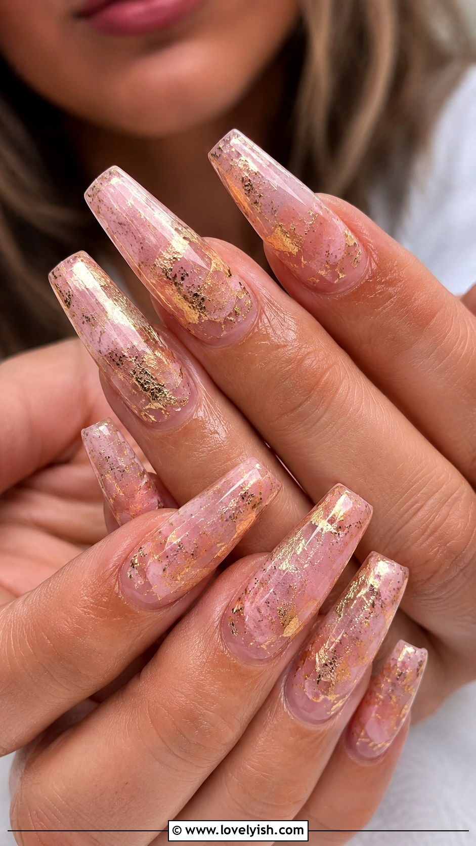 Pink and Gold Foil Nails - 33 easy nail designs for beginners - 33 easy nail designs for beginners