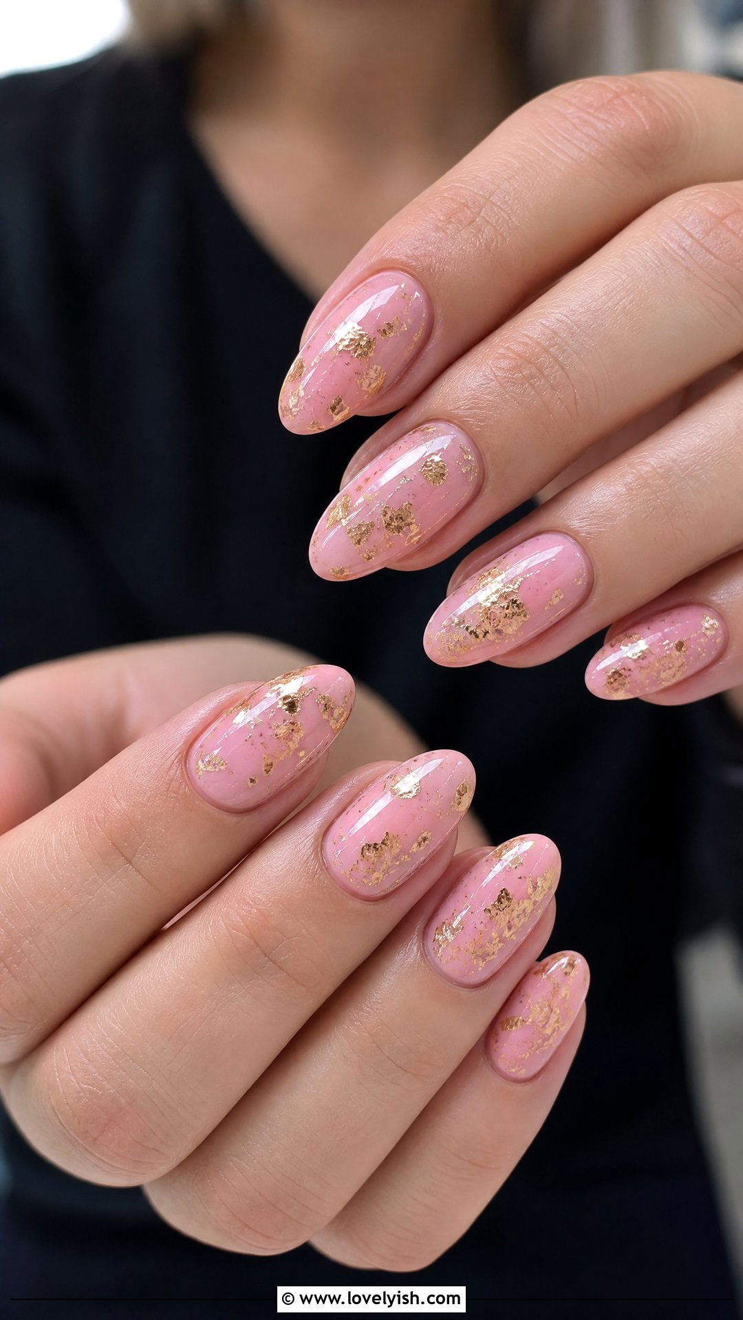 Pink and Gold Foil Nails - 50 classy pink nails - 50 classy pink nails