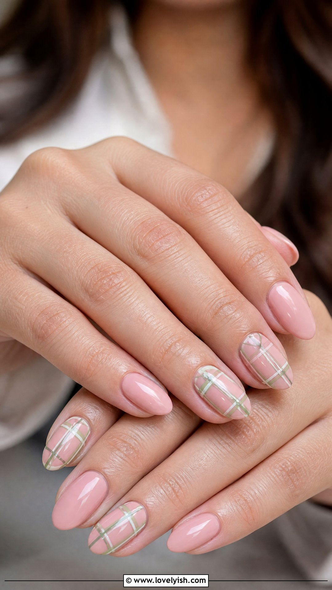 Pink and Green Plaid Nails - 25 preppy nail designs - 25 preppy nail designs