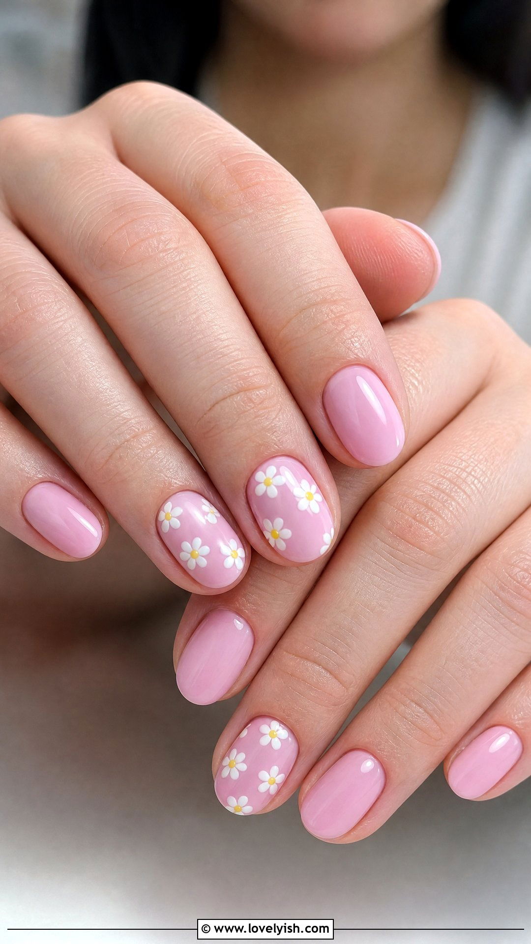Pink with Tiny White Daisies - 50 short pink nail designs - 50 short pink nail designs