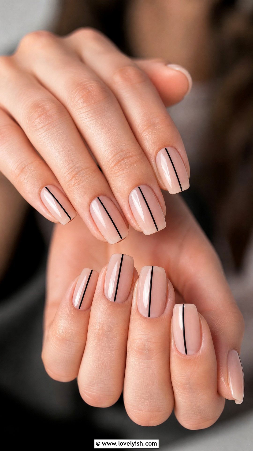 Pinstripe Black Line Nails - 50 sophisticated nails - 50 sophisticated nails